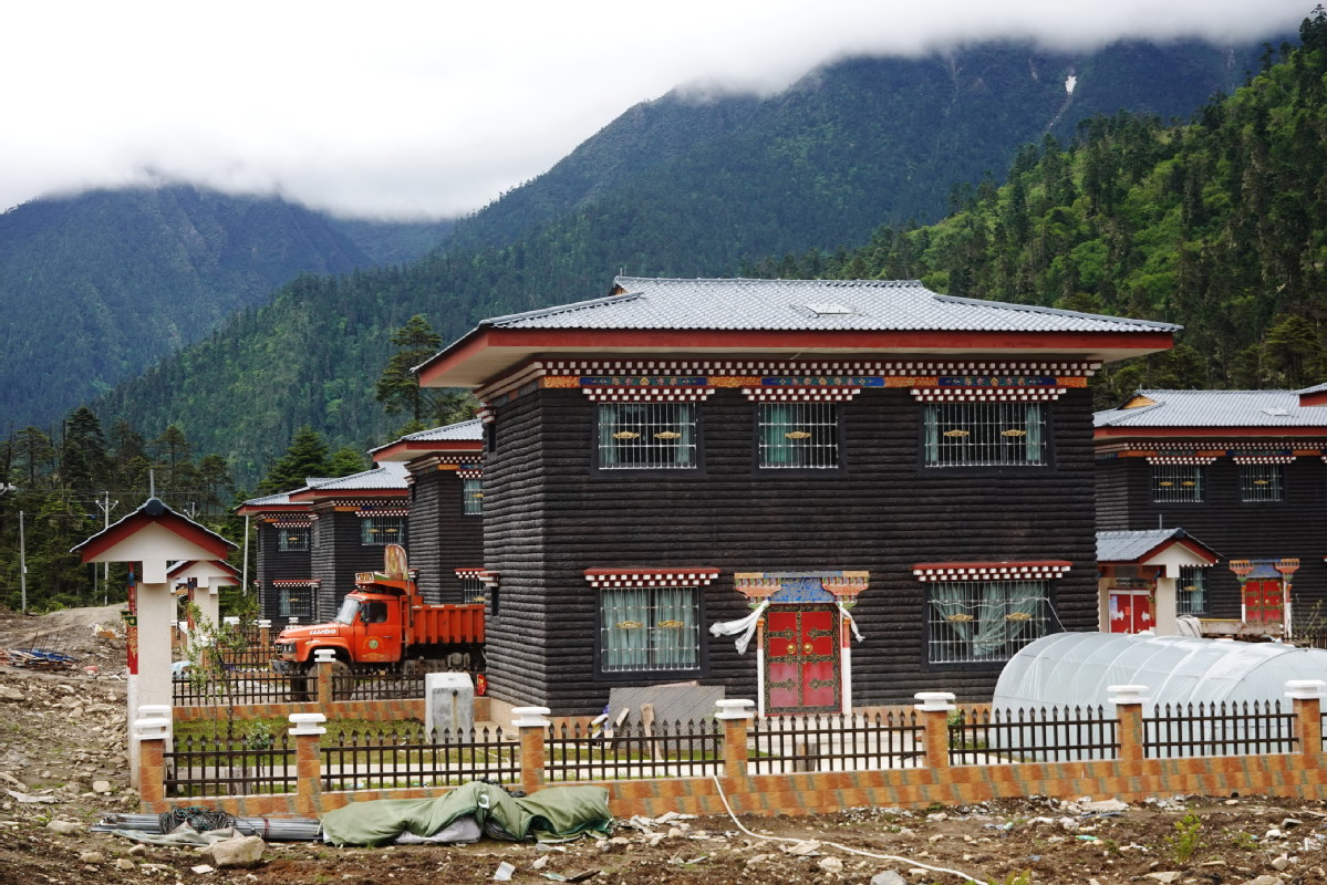 南伊珞巴民族乡新项目的启动，地方发展与民族文化传承的双重助力